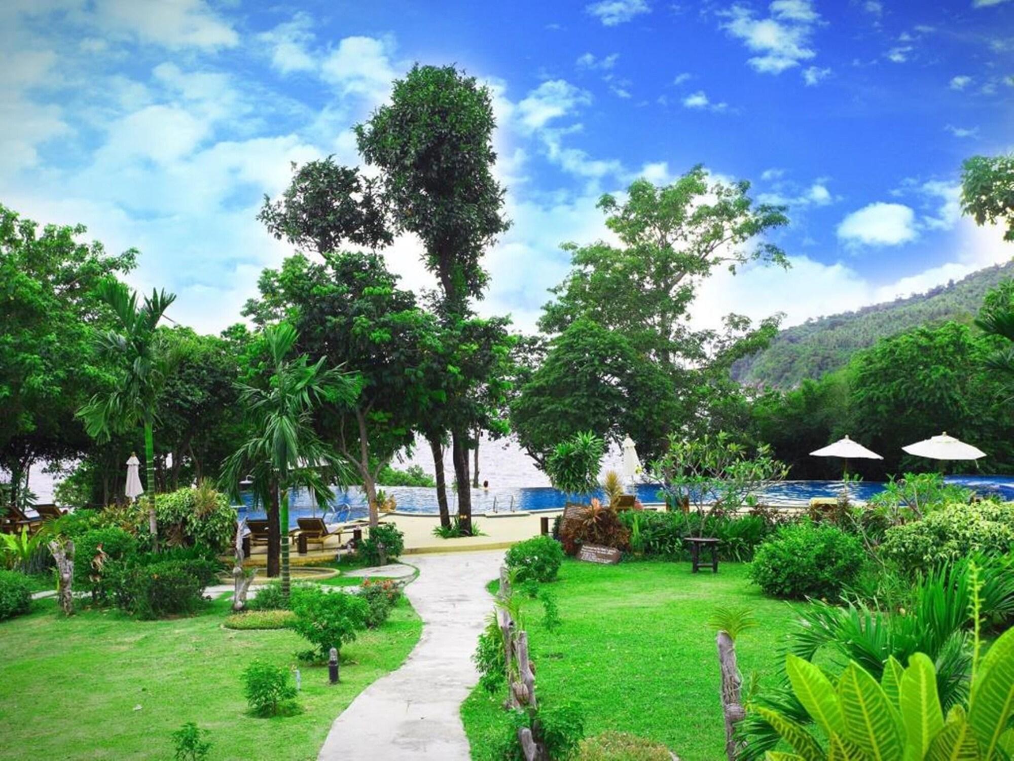 Banraya And Hotel Phuket